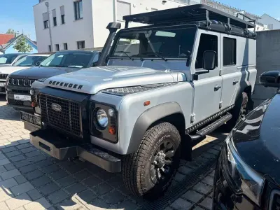 Gebraucht Land Rover Defender 122 PS (89 kW) 2015 Schwarz Kombi