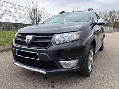 Gebraucht Dacia Sandero Stepway 90 PS (66 kW) 2016 Grau Kleinwagen