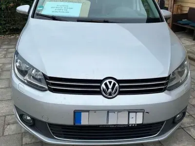 Gebraucht VW Touran Life 105 PS (77 kW) 2014 Silber Van / Kleinbus