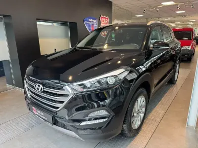 Gebraucht Hyundai Tucson Intro Edition 177 PS (130 kW) 2016 Schwarz SUV