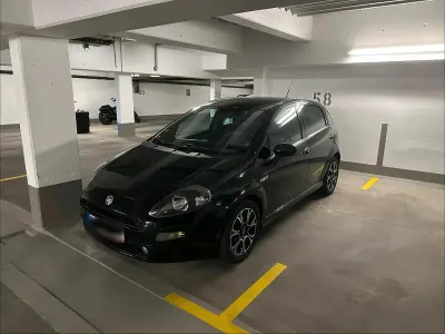 Gebraucht Fiat Punto 85 PS (62 kW) 2014 Schwarz Kleinwagen