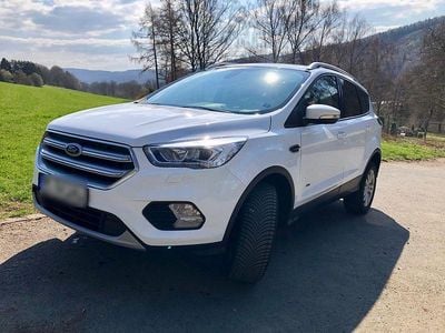 Usata Ford Kuga Cool & Connect 150 CV (110 kW) 2018 Bianco SUV