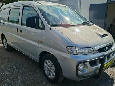 Gebraucht Hyundai H-1 101 PS (74 kW) 2007 Silber Van / Kleinbus