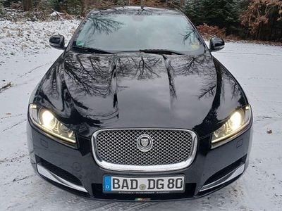 Second-hand Jaguar XF 190 CP (139 kW) 2011 Negru Berlinǎ