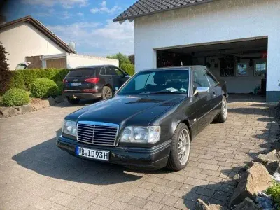 Gebraucht Mercedes E320 220 PS (161 kW) 1993 Schwarz Coupé