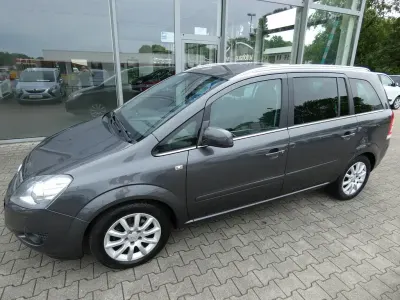 Gebraucht Opel Zafira 140 PS (102 kW) 2011 Grau Van / Kleinbus