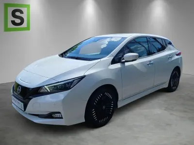 Gebraucht Nissan Leaf N-Connecta 110 kW (150 PS) 2023 Weiß Kleinwagen