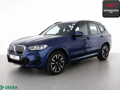 Gebraucht BMW iX3 M Sport 210 kW (286 PS) 2023 Metalliclackierung phytonic b SUV