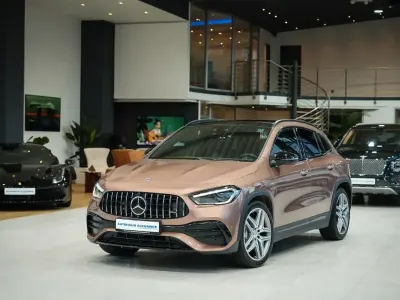Gebraucht Mercedes GLA35 AMG AMG 306 PS (225 kW) 2021 Rosegold  metalliclack SUV