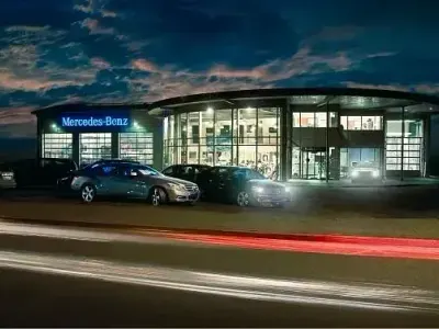 Gebraucht Mercedes GLC300de 136 PS (100 kW) 2024 Schwarz Limousine