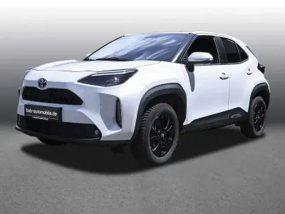 Gebraucht Toyota Yaris Connect Style 116 PS (85 kW) 2023 Platinumweiss perleffekt Kleinwagen