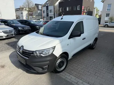Gebraucht Renault Express 95 PS (69 kW) 2022 Weiß Van / Kleinbus