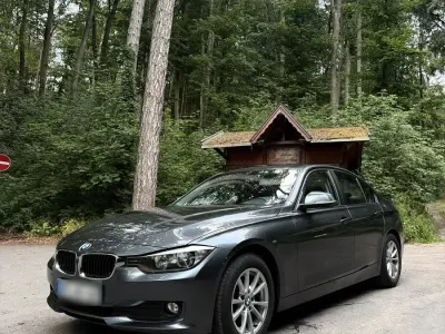Gebraucht BMW 316 136 PS (100 kW) 2013 Grau Limousine
