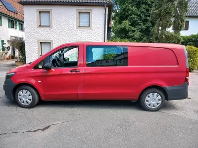 Gebraucht Mercedes Vito 162 PS (119 kW) 2017 Rot Van