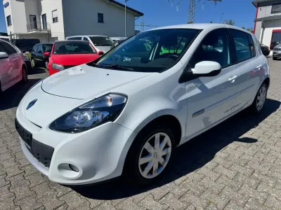 Usata Renault Clio III 103 CV (75 kW) 2012 Bianco Berlina