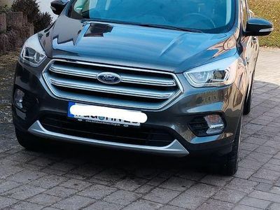 Gebraucht Ford Kuga Cool & Connect 150 PS (110 kW) 2018 Grau SUV