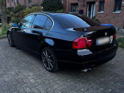 Brugt BMW 325 218 HK (160 kW) 2005 Sort Sedan