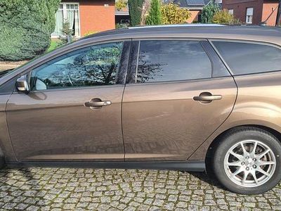 Gebraucht Ford Focus Business Edition 120 PS (88 kW) 2016 Braun Kombi