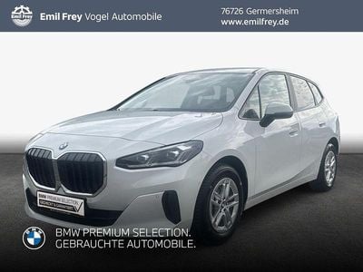 Gebraucht BMW 220 Active Tourer Sport Line 156 PS (114 kW) 2023 Alpinweiß Van / Kleinbus