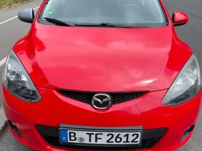 Gebraucht Mazda 2 75 PS (55 kW) 2008 Rot Kleinwagen