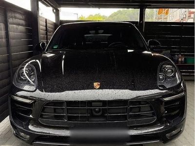 Porsche Macan S