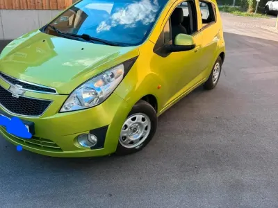 Gebraucht Chevrolet Spark 68 PS (50 kW) 2011 Grün Kleinwagen