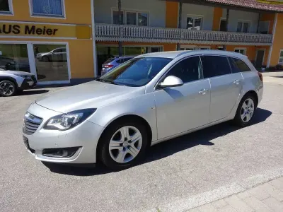 Gebraucht Opel Insignia Innovation 163 PS (119 kW) 2014 Silber Kombi