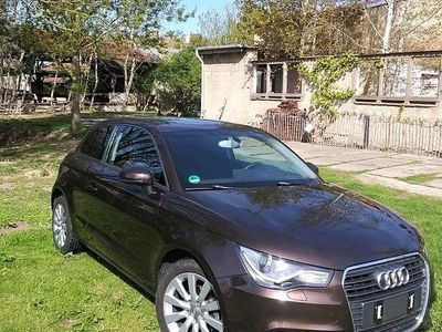 Gebraucht Audi A1 Sportback 85 PS (62 kW) 2013 Braun Kleinwagen