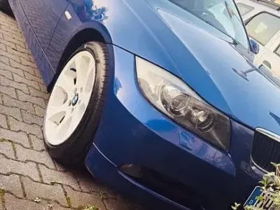 Gebraucht BMW 320 Performance 200 PS (147 kW) 2007 Blau Kombi