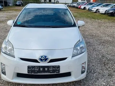 Gebraucht Toyota Prius Life 99 PS (72 kW) 2009 Weiß Kleinwagen