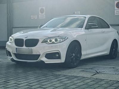 BMW 225
