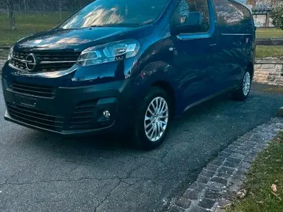 Gebraucht Opel Vivaro-e Combi Edition 122 PS (89 kW) 2020 Blau Van / Kleinbus