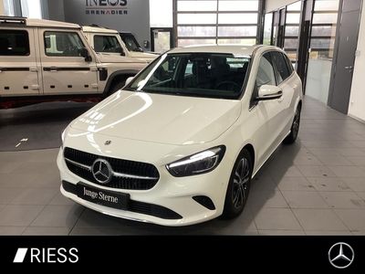 Gebraucht Mercedes B200 163 PS (119 kW) 2023 Weiss Van / Kleinbus