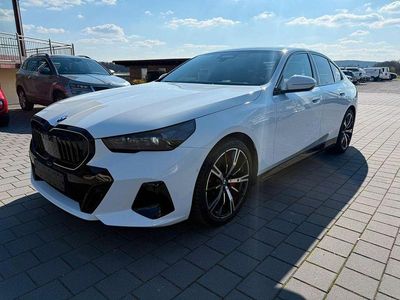 Gebraucht BMW 540 Performance 303 PS (222 kW) 2025 Weiß Limousine