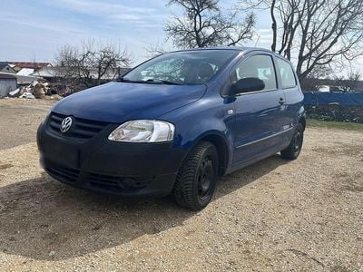 Gebraucht VW Fox 60 PS (44 kW) 2010 Blau Kleinwagen