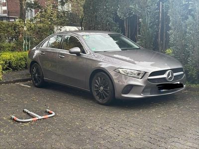 Gebraucht Mercedes A180 136 PS (100 kW) 2022 Grau Limousine