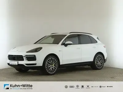 Second-hand Porsche Cayenne 462 CP (339 kW) 2023 Alb SUV