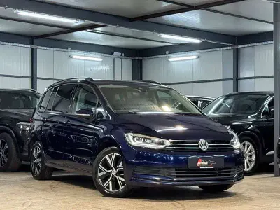 Gebraucht VW Touran Comfortline 116 PS (85 kW) 2020 Blau Van / Kleinbus