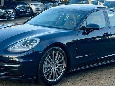 Porsche Panamera 4