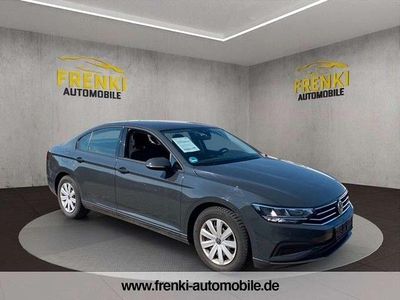 Gebraucht VW Passat Basis 120 PS (88 kW) 2019 Grau Limousine