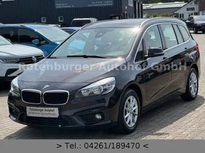 Gebraucht BMW 218 Gran Tourer Advantage 150 PS (110 kW) 2016 Braun Van / Kleinbus