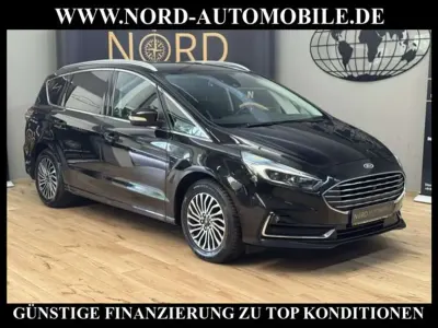 Gebraucht Ford S-MAX Titanium 190 PS (139 kW) 2022 Obsidianschwarz metallic Van / Kleinbus