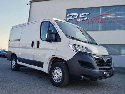 Second-hand Opel Movano 140 CP (102 kW) 2024 Alb Van