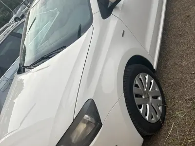Gebraucht VW Polo 75 PS (55 kW) 2013 Weiß Kleinwagen