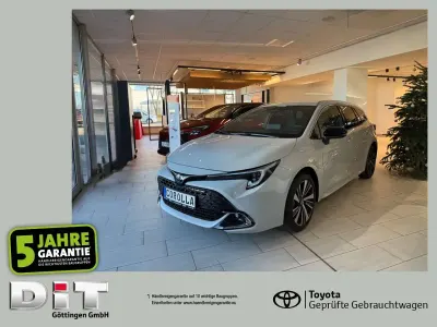 Neu Toyota Corolla 178 PS (130 kW) 2026 Grau Kombi