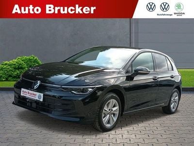 Usata VW Golf VIII Life 116 CV (85 kW) 2024 Nero Berlina