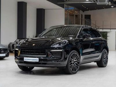 Gebraucht Porsche Macan Basis 265 PS (194 kW) 2021 Tiefschwarzmetallic SUV