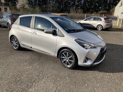 Usata Toyota Yaris Club 72 CV (52 kW) 2019 Argento Berlina