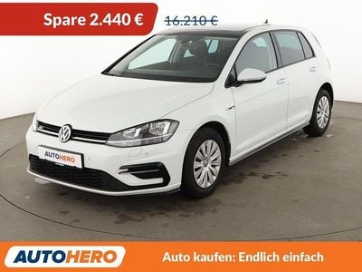 Gebraucht VW Golf VII Comfortline 116 PS (85 kW) 2019 Weiß Limousine