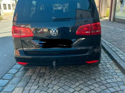 Gebraucht VW Touran 140 PS (102 kW) 2014 Schwarz Van / Kleinbus